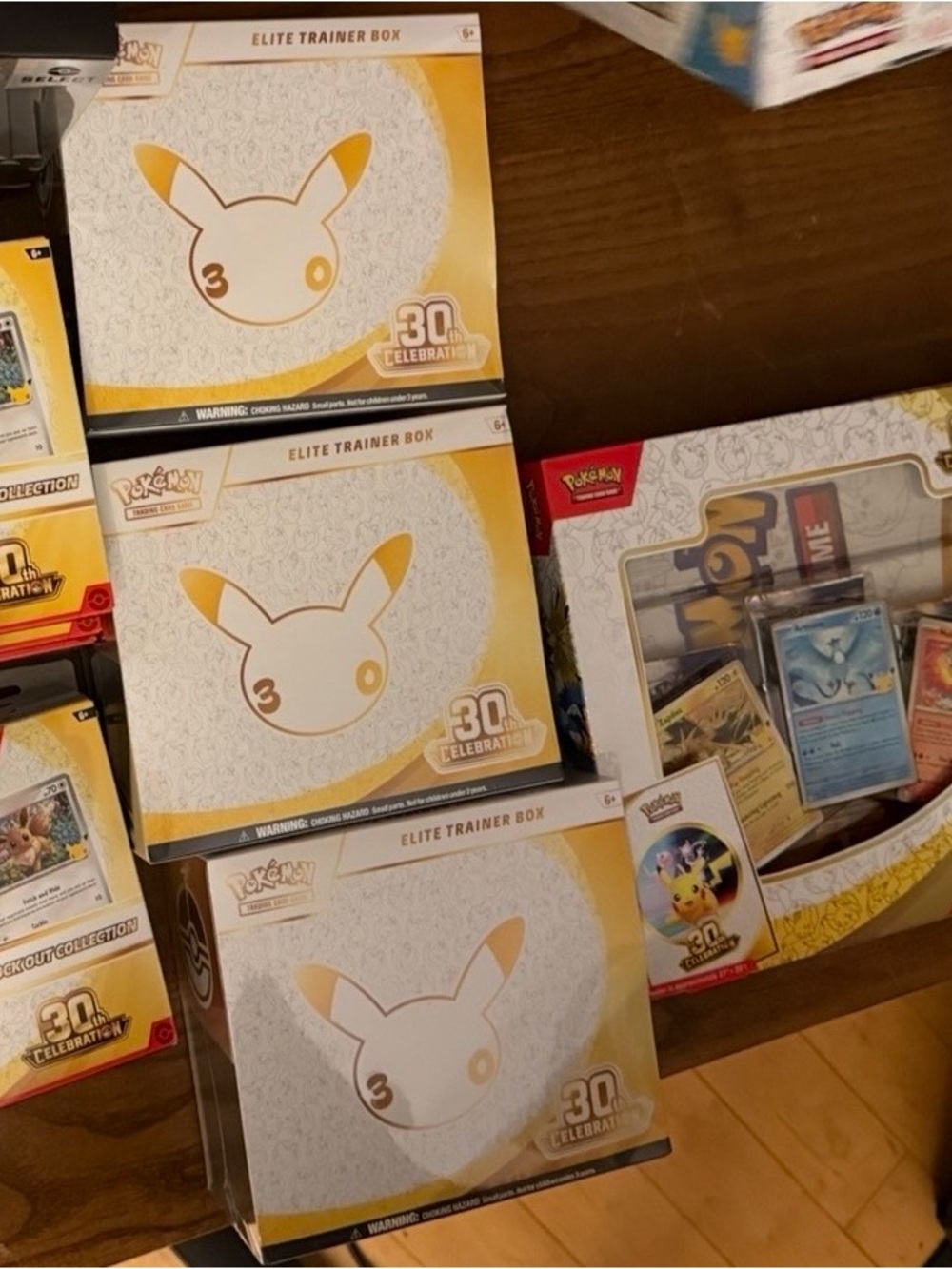 Pokémon Elite Trainer Box 30th Celebration